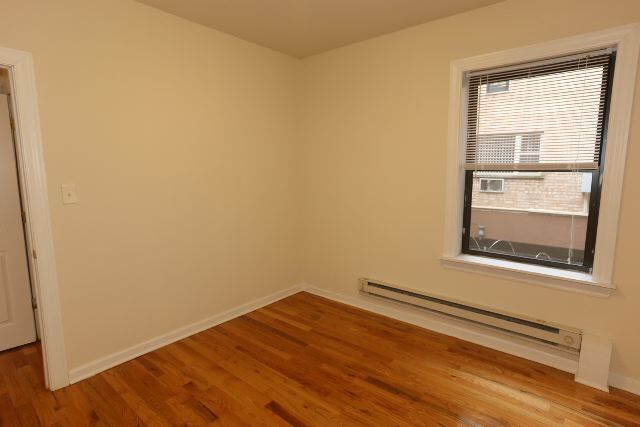Building Photo - 3727 N Pine Grove Ave