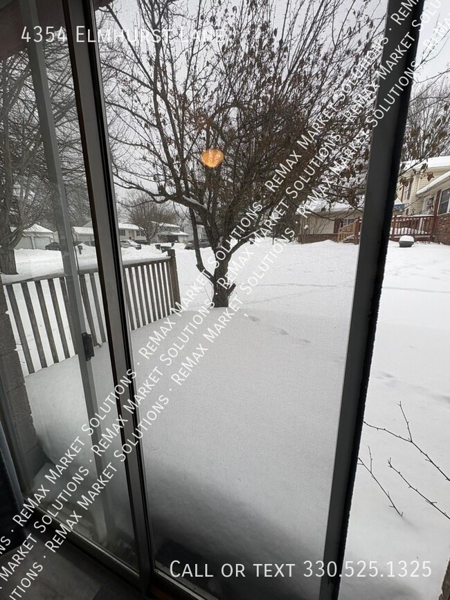 Building Photo - 4354 Elmhurst Dr