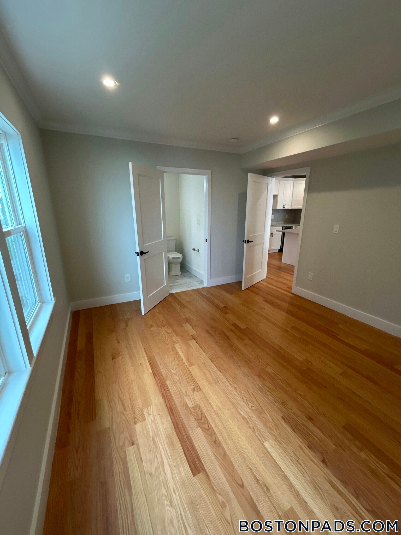 Building Photo - 156 Bayswater St