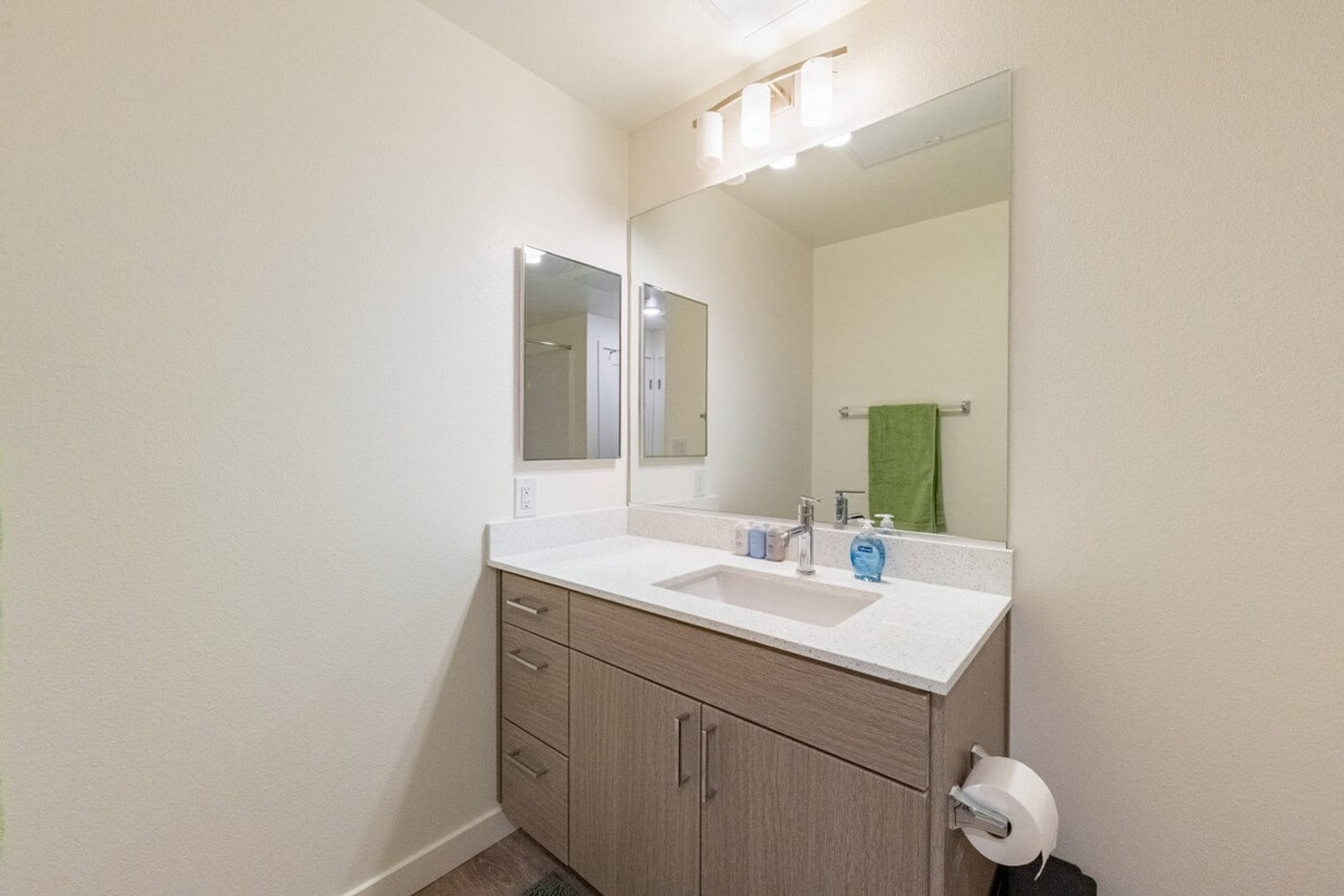 Building Photo - 5839 Cilantrillo Ave