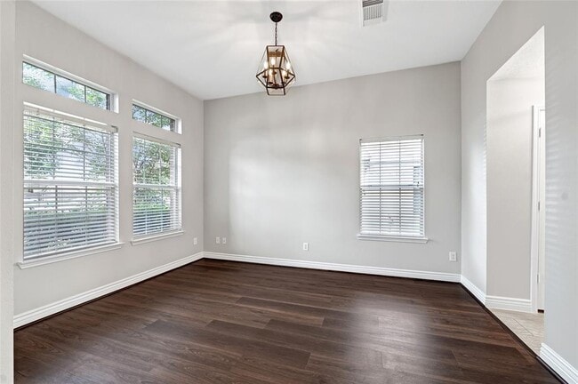 Building Photo - 5914 Shadow Creek Ct