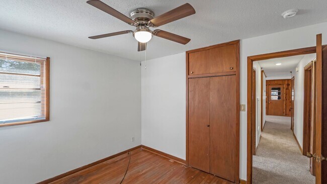 Building Photo - Cozy 3-Bedroom Home with Corner Lot in Rincon