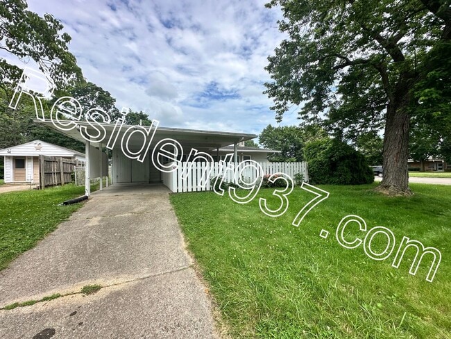 Building Photo - 2132 Colton Dr