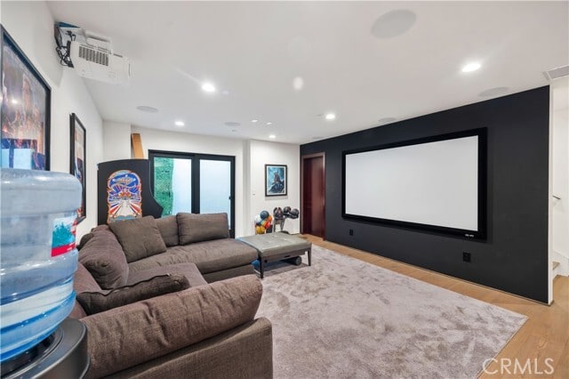 Building Photo - 332 Avenue E