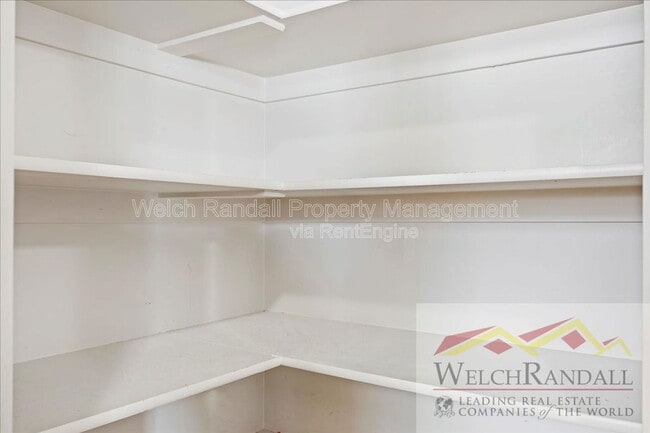 Building Photo - 460 E 475 N