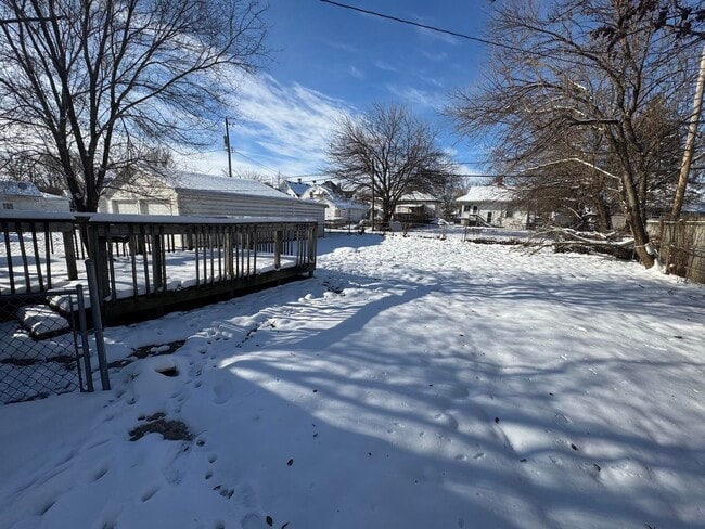 Building Photo - 22 Delaware-