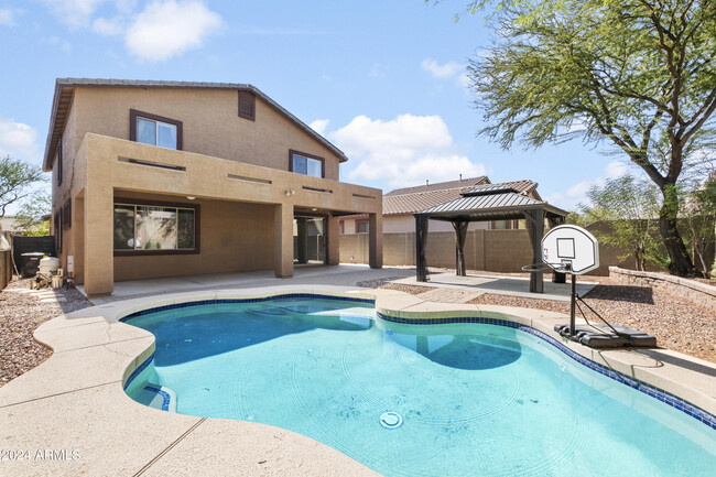 Building Photo - 4512 W Stoneman Dr