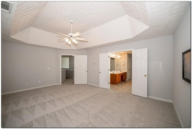Building Photo - 3832 Roxberry Hill Ln NE