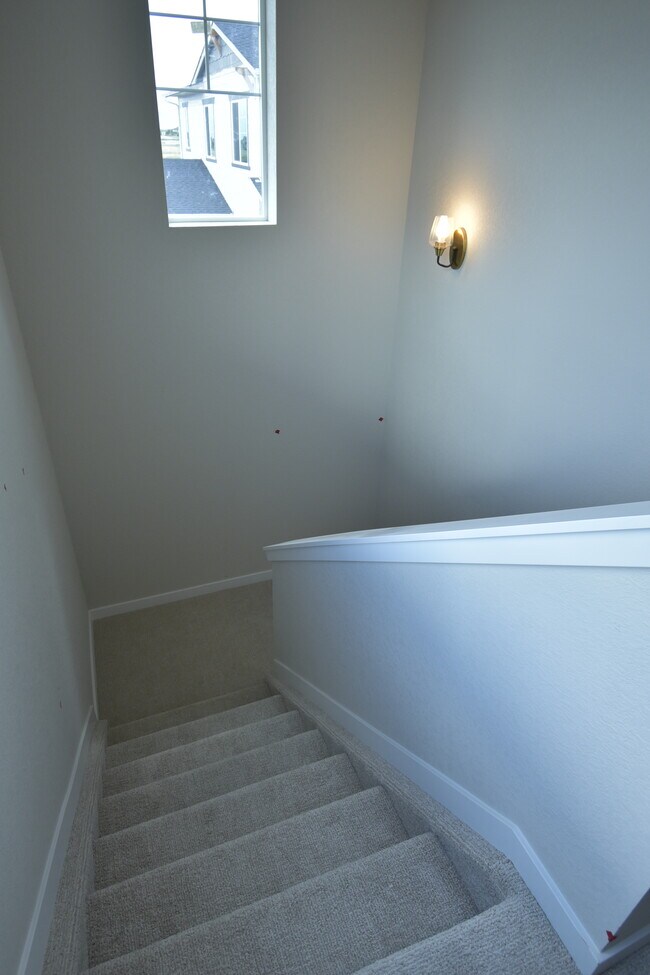 Building Photo - 10220 Spry St