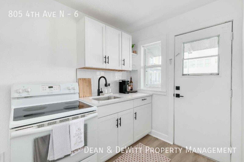 Building Photo - Studio Bed/1 Bath - Unit 6