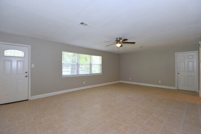 Building Photo - 3615 Willie Way