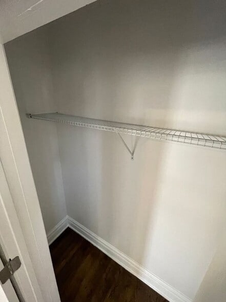 Building Photo - 11023 S Vernon Ave