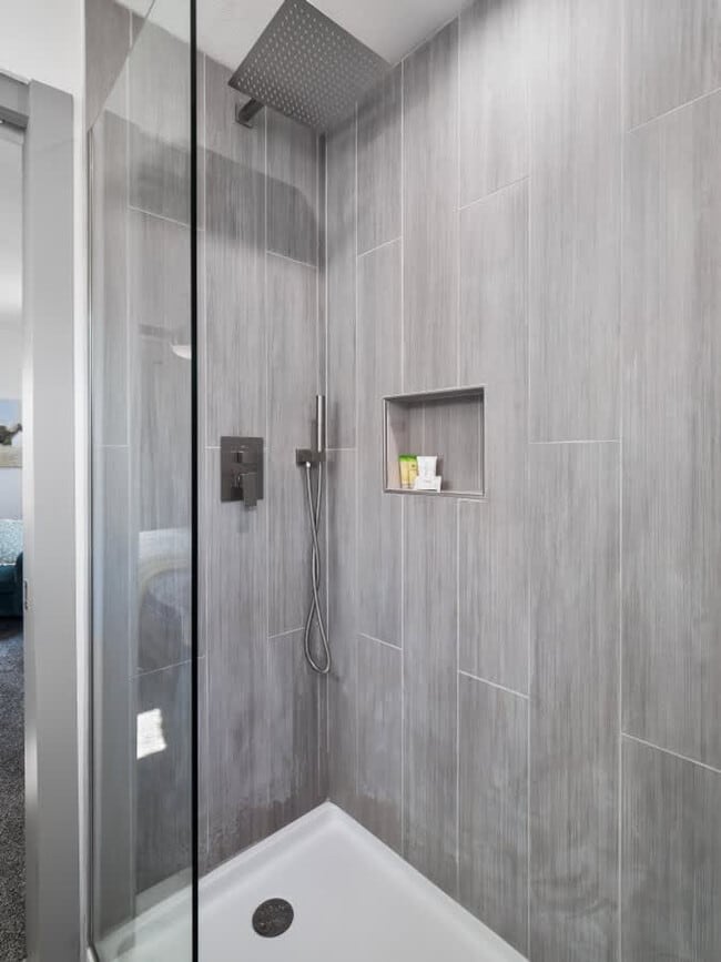 Building Photo - 432 N Firestone Blvd