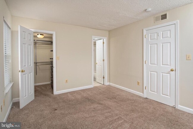 Building Photo - 14005 Vista Dr