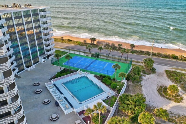 Building Photo - 3580 S Ocean Shore Blvd