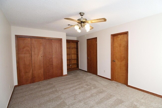 Building Photo - 5705 Bronco Pl