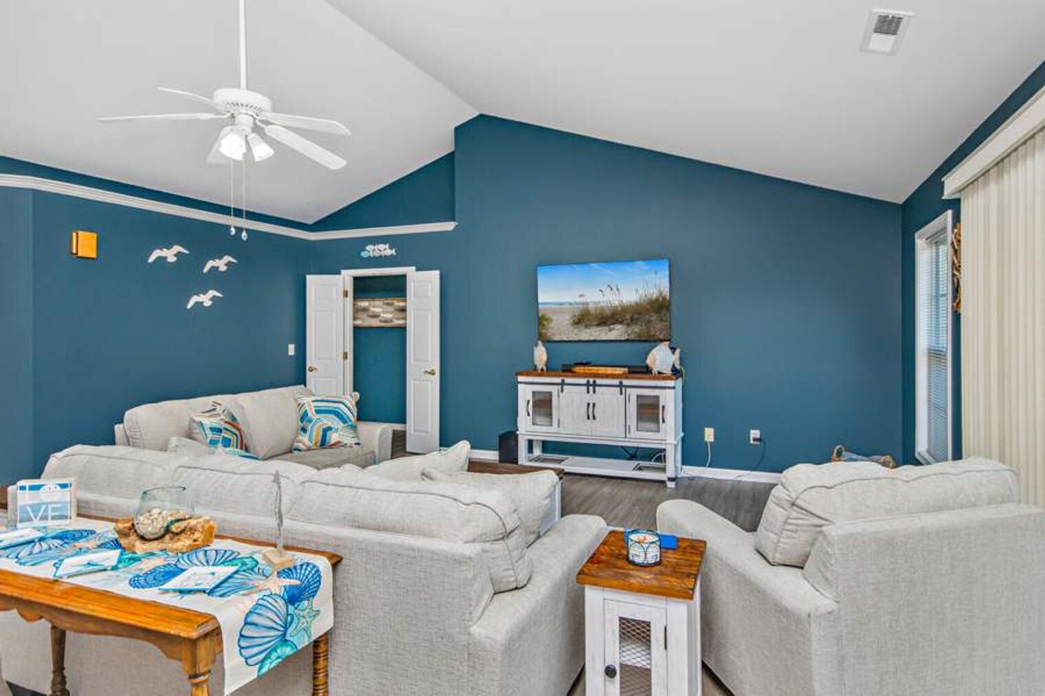 Building Photo - 255 Melody Gardens Dr