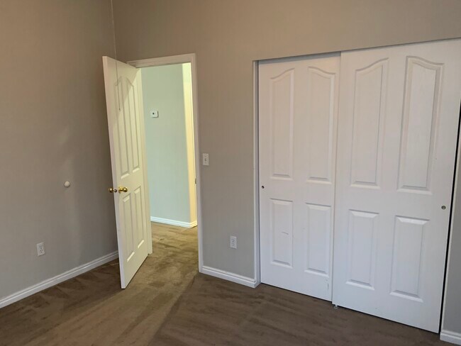 Building Photo - 3480 S Ashby Vw Cv