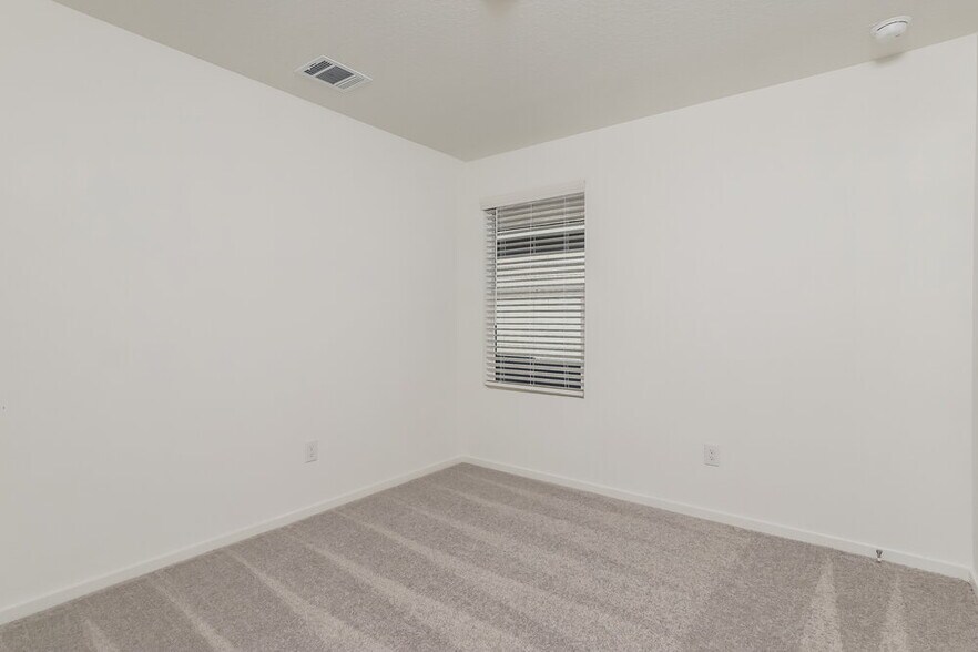 Building Photo - 11533 Chestnut Barr Dr