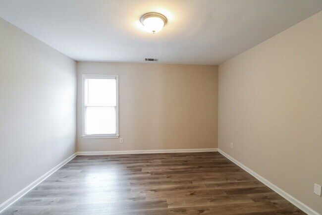 Building Photo - 974 Cavesson Terrace