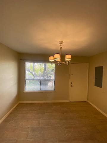 Building Photo - 521 Pine Trail Dr