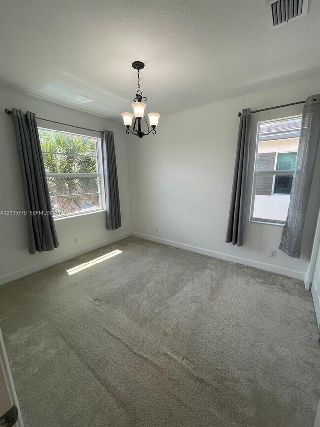 Building Photo - 9019 Kingsmoor Wy