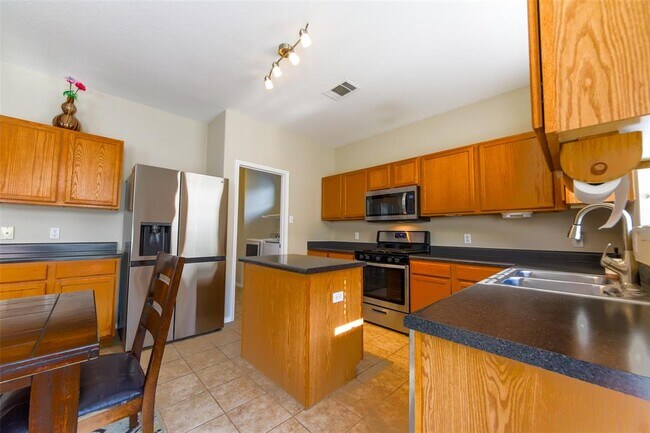 Building Photo - 169 Firebush Way