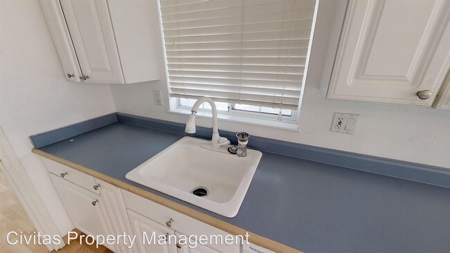 Building Photo - 3 br, 2.5 bath House - 2671 Webster Ct