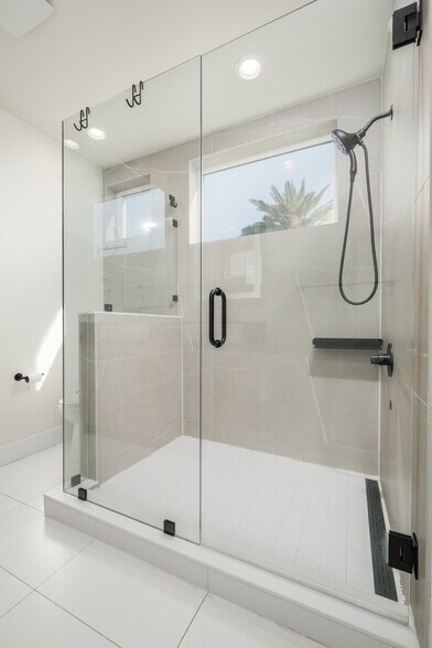 Building Photo - 2715 Tomato Alley