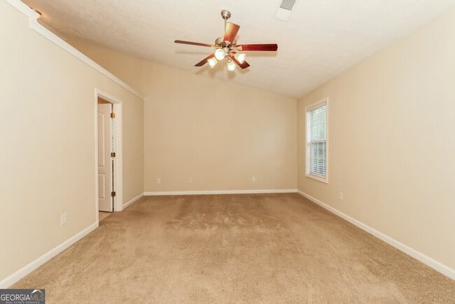 Building Photo - 1678 Sylvia Ct NE