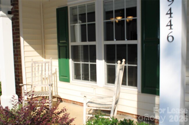 Building Photo - 9446 Cadman Ct