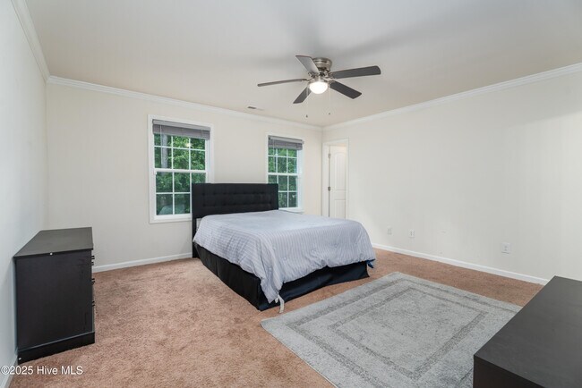 Building Photo - 306 Kenan Lp