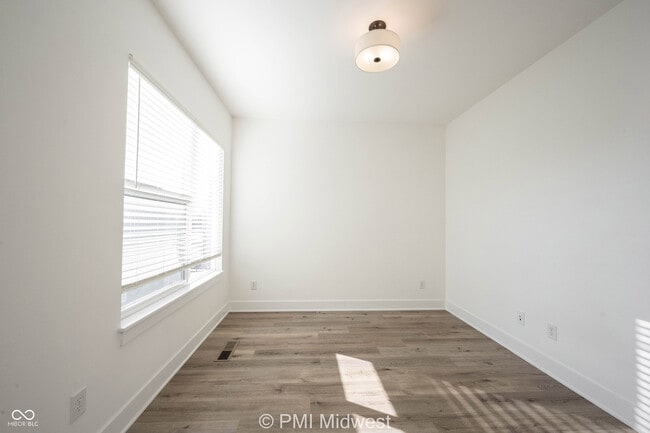 Building Photo - 1549 Tannery Way