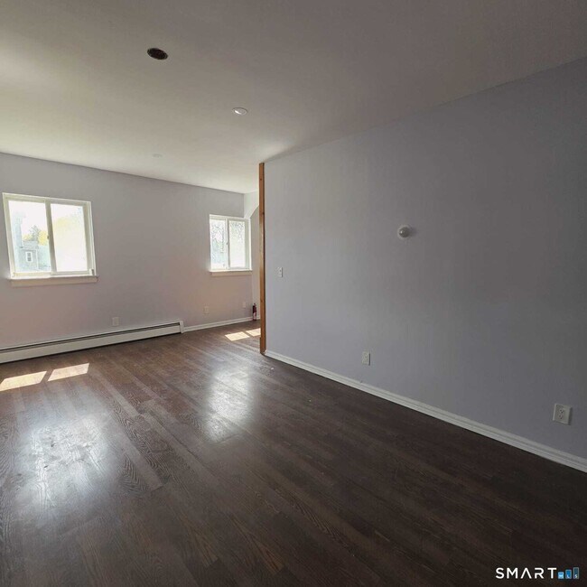 Building Photo - 124 Geddes Terrace