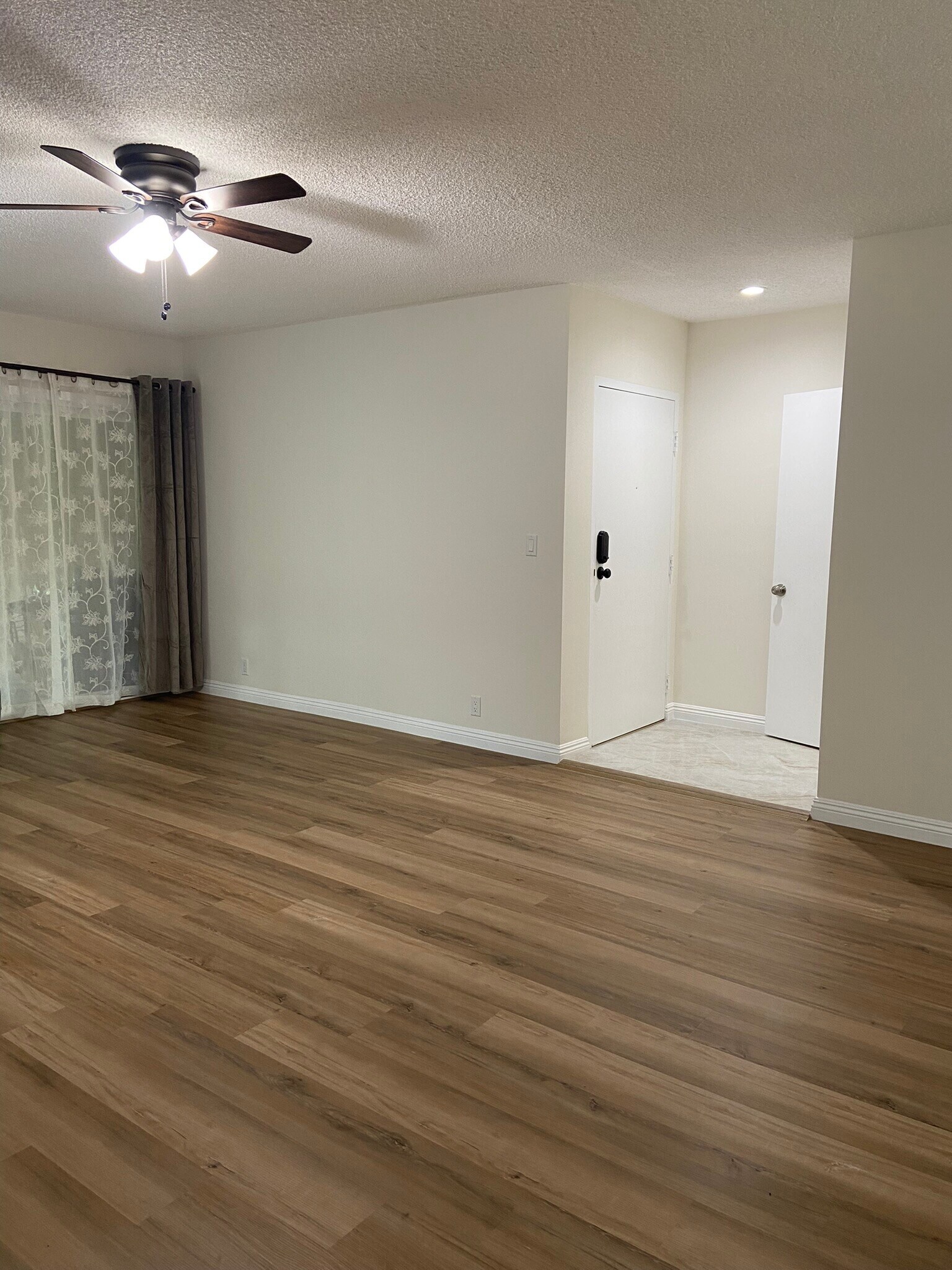 front enterance - 1161 W Duarte Rd