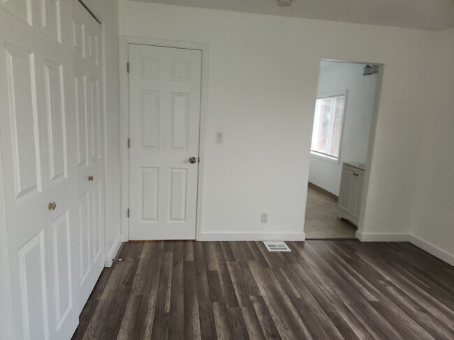 Building Photo - 3bed 2bath House