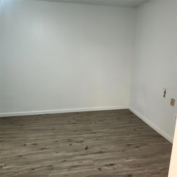 Building Photo - 305 NW 11th Ave