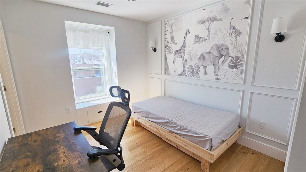 Building Photo - 30 Polk St