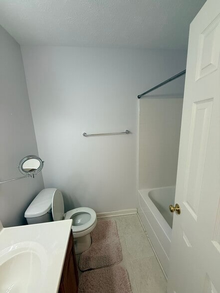 Building Photo - 2293 Flint Dr