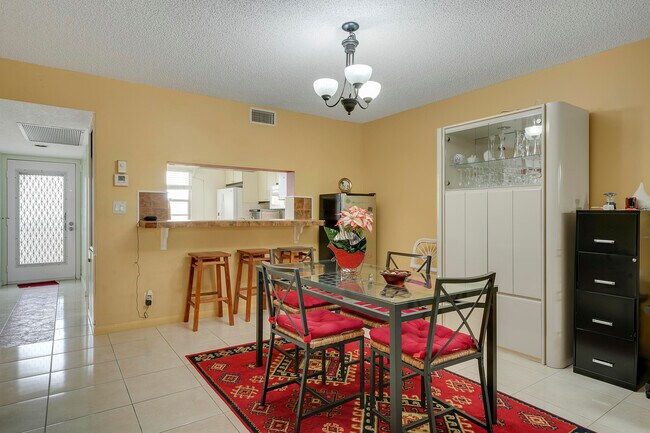 Building Photo - 3305 Aruba Way