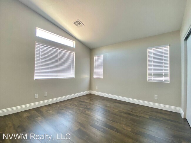 Building Photo - 3 br, 2 bath House - 3741 Sorrowing Sparro...