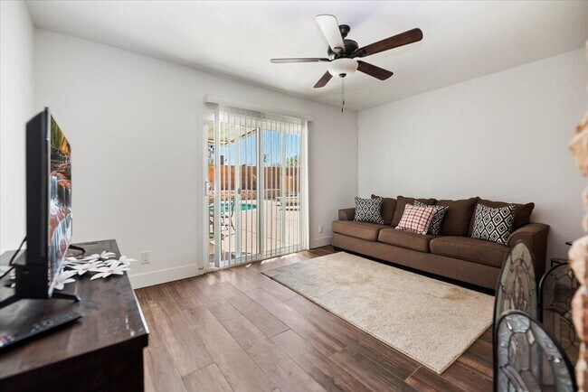 Building Photo - 32300 Shadow Mountain Ln