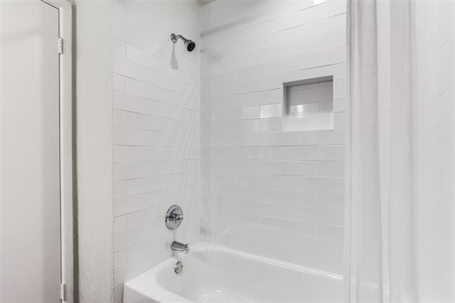 Building Photo - 4013 Burkett Dr