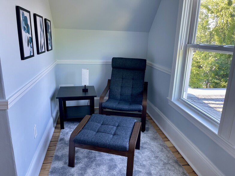 3rd floor office seating area - 99 Hudson St
