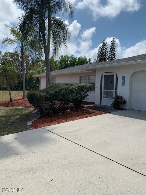 Primary Photo - 1028 SE 23rd Pl