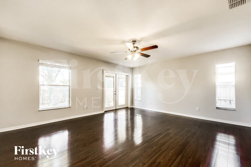 Building Photo - 6017 Kiteridge Dr