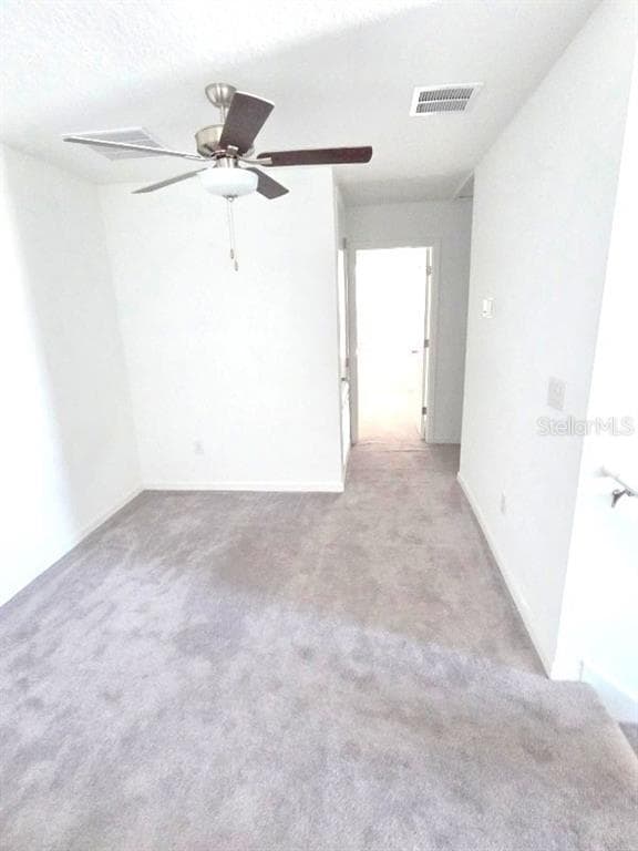 Building Photo - 2554 Leonia Ln