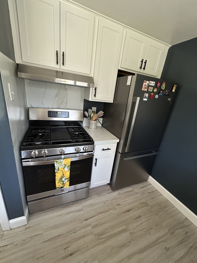 Building Photo - 138 Aikens Pl