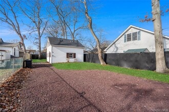 Building Photo - 84 Pleasure Ave