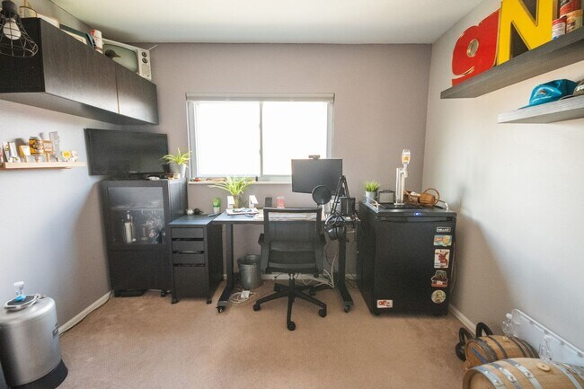 Building Photo - BEAUTIFUL 4 BEDROOM / 3 BATH HOME IN LAFAY...